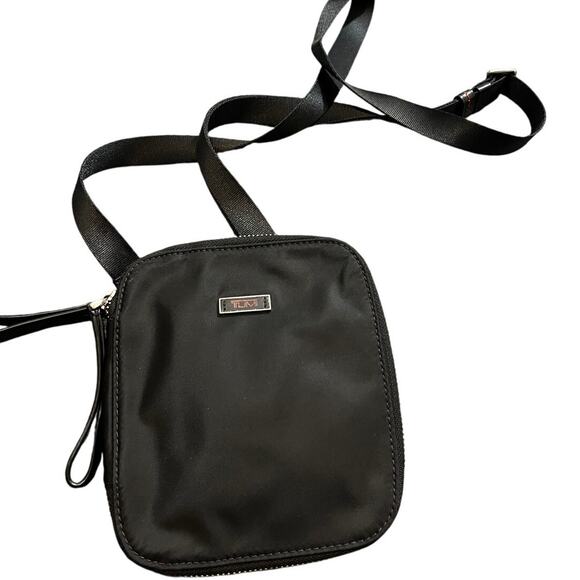 TUMI NYLON CROSSBODY TRAVEL BAG 2 Compartment Zip Wallet Bag Unisex - Picture 1 of 11